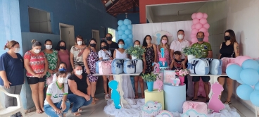 Notícia Entrega de Kit de enxoval de bebê para as futuras mamães atendidas pelos programas do CRAS