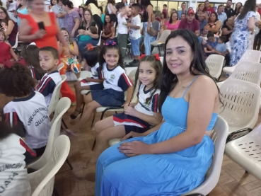 Foto 23: Encanto e Beleza marcaram a noite de Formatura da Educação Infantil Municipal de Quatá