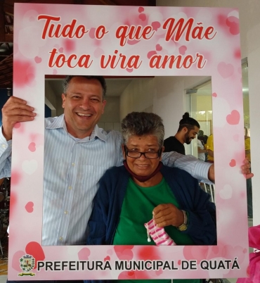 Foto 1: Mamães em destaque: Guri participa de homenagem