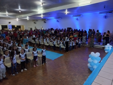 Foto 22: Encanto e Beleza marcaram a noite de Formatura da Educação Infantil Municipal de Quatá