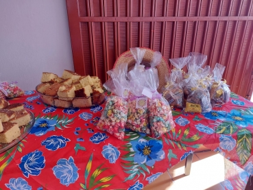 Foto 19: Quadrilha anima Festa Julina do Centro Comunitário