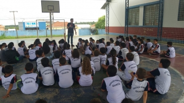 Foto 3: Alunos participam de palestra sobre a importância da água