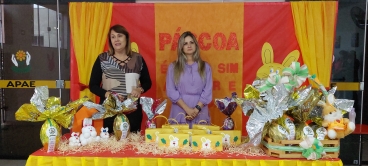 Foto 4: Páscoa: vida e alegria. Prefeitura realiza entrega de ovos de Páscoa