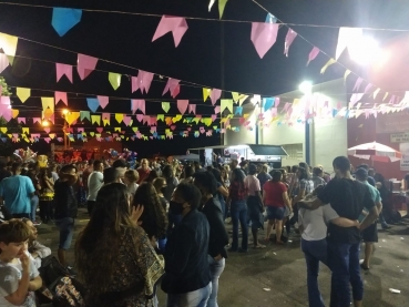 Foto 24: Prefeitura promove Julinão Caipira