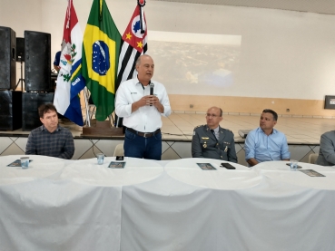 Foto 47: Quatá realiza cerimônia de entrega de títulos