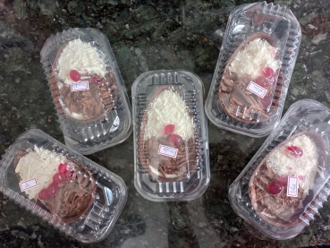 Foto 92: Delícias Gastronômicas - Aulas de Bolos Caseiros e Ovos de Páscoa