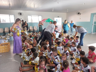 Foto 51: Entrega de ovos de Páscoa