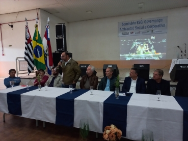 Foto 1: Quatá sedia grande evento do Governo de São Paulo sobre Investimento Sustentável
