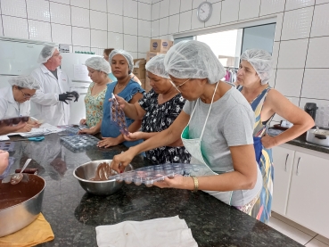 Foto 52: Delícias Gastronômicas - Aulas de Bolos Caseiros e Ovos de Páscoa