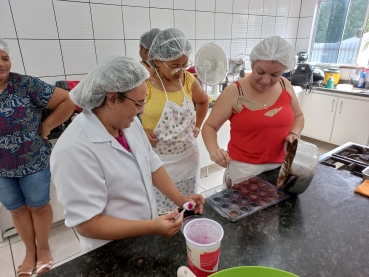 Foto 89: Delícias Gastronômicas - Aulas de Bolos Caseiros e Ovos de Páscoa