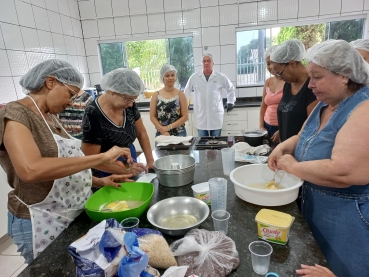 Foto 64: Delícias Gastronômicas - Aulas de Bolos Caseiros e Ovos de Páscoa