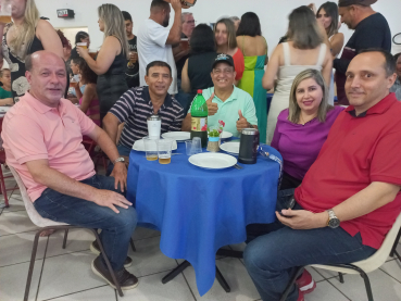 Foto 34: Funcionários Municipais de Quatá participam de grande festa
