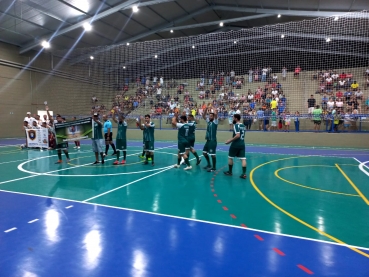 Foto 41: CAQ: Campeão do Campeonato de Futsal de Férias 