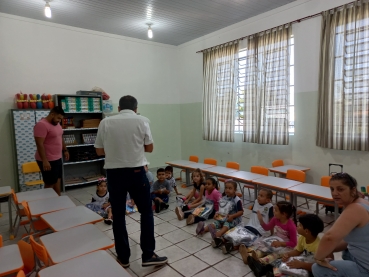 Foto 5: Volta às aulas em Quatá