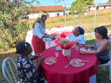 Foto 77: Cras promove tarde especial para comemorar o Dia das Mães