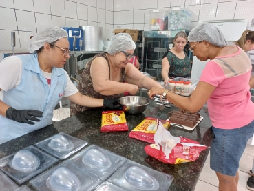 Foto 43: Delícias Gastronômicas - Aulas de Bolos Caseiros e Ovos de Páscoa