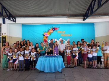 Foto 60: Entrega de ovos de Páscoa