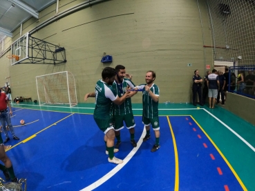 Foto 28: CAQ: Campeão do Campeonato de Futsal de Férias 