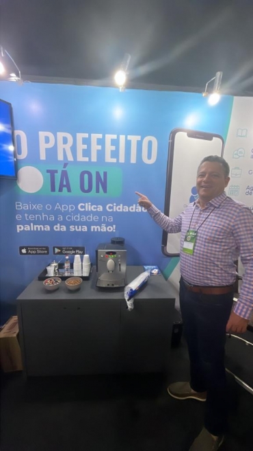 Foto 19: Quatá marca presença no Congresso dos Municípios