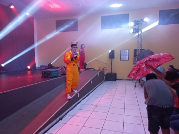 Foto 25: Circolação faz apresentações gratuitas de espetáculo circense moderno para público de Quatá