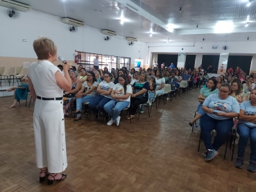 Foto 9: Neurociência é tema de palestra do 1º Seminário de 2023 realizado pela Educação