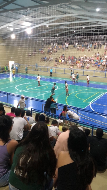 Foto 33: CAQ: Campeão do Campeonato de Futsal de Férias 