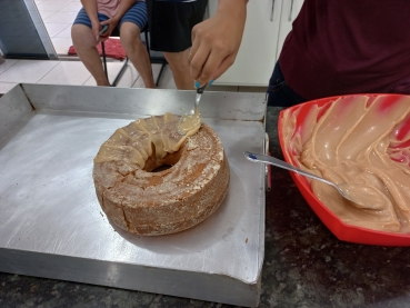 Foto 4: Delícias Gastronômicas - Aulas de Bolos Caseiros e Ovos de Páscoa