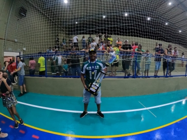 Foto 17: CAQ: Campeão do Campeonato de Futsal de Férias 