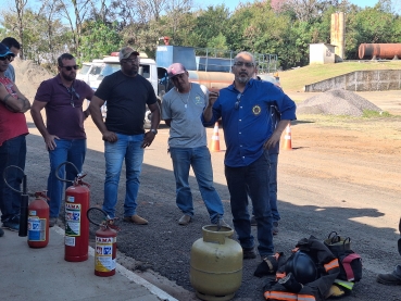 Foto 91: TREINAMENTO - Brigada de Incêndio