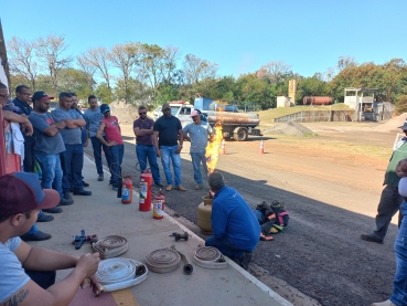 Foto 96: TREINAMENTO - Brigada de Incêndio