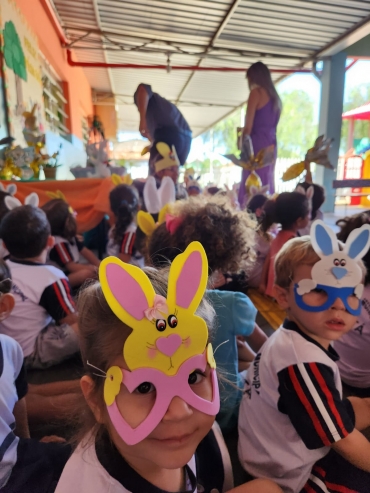 Foto 12: Entrega de ovos de Páscoa