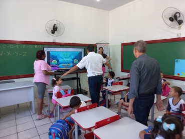 Foto 26: Volta às aulas em Quatá