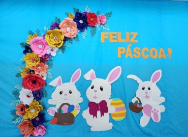 Foto 3: Entrega de ovos de Páscoa
