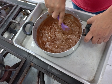 Foto 40: Delícias Gastronômicas - Aulas de Bolos Caseiros e Ovos de Páscoa