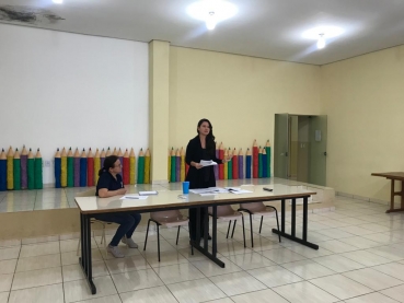 Foto 1: De olho na merenda: Educação realiza reunião com Conselheiros de Alimentação Escolar