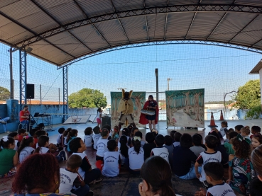 Foto 34: Conscientização por meio de história