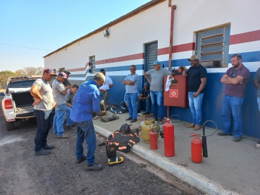 Foto 62: TREINAMENTO - Brigada de Incêndio