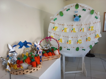 Foto 30: Entrega de ovos de Páscoa