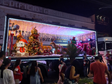 Foto 38: Carreata de Natal com as Carretas da Hengel