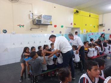 Foto 68: Entrega de ovos de Páscoa