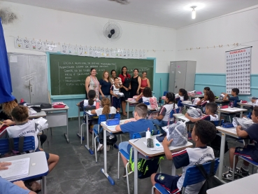 Foto 86: Volta às aulas em Quatá