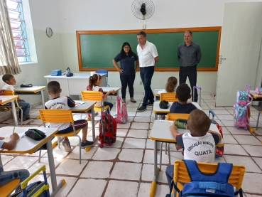 Foto 4: Volta às aulas em Quatá