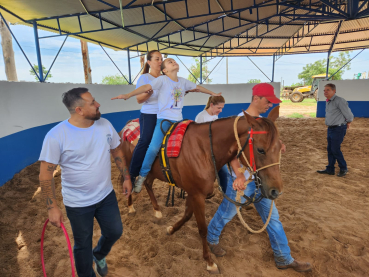 Notícia Centrinho - Batendo Asas desenvolve Projeto de Zooterapia