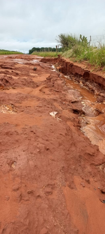 Foto 5: ZONA RURAL: ações e manutenções da Secretaria de Agricultura e Meio Ambiente 