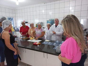 Foto 84: Delícias Gastronômicas - Aulas de Bolos Caseiros e Ovos de Páscoa