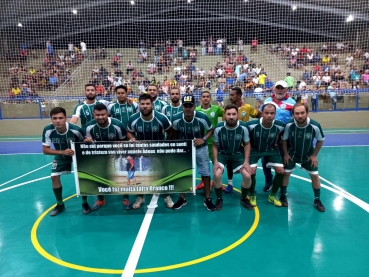 Foto 45: CAQ: Campeão do Campeonato de Futsal de Férias 