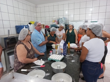 Foto 10: Delícias Gastronômicas - Aulas de Bolos Caseiros e Ovos de Páscoa