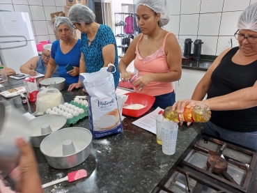 Foto 21: Delícias Gastronômicas - Aulas de Bolos Caseiros e Ovos de Páscoa