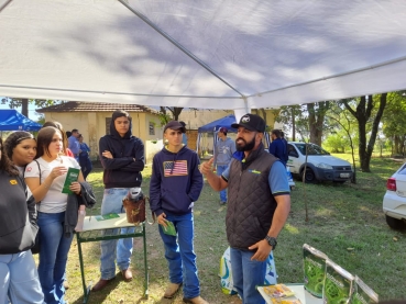 Foto 34: Alunos da Etec participam do 6º Dia de Campo