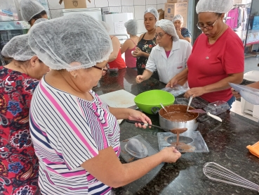 Foto 83: Delícias Gastronômicas - Aulas de Bolos Caseiros e Ovos de Páscoa
